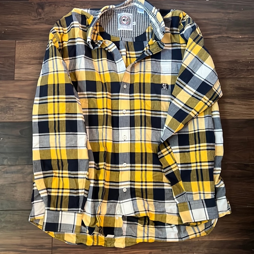 Cinch button down